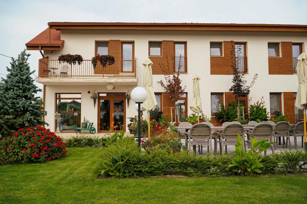 Paleus Resort Exterior photo