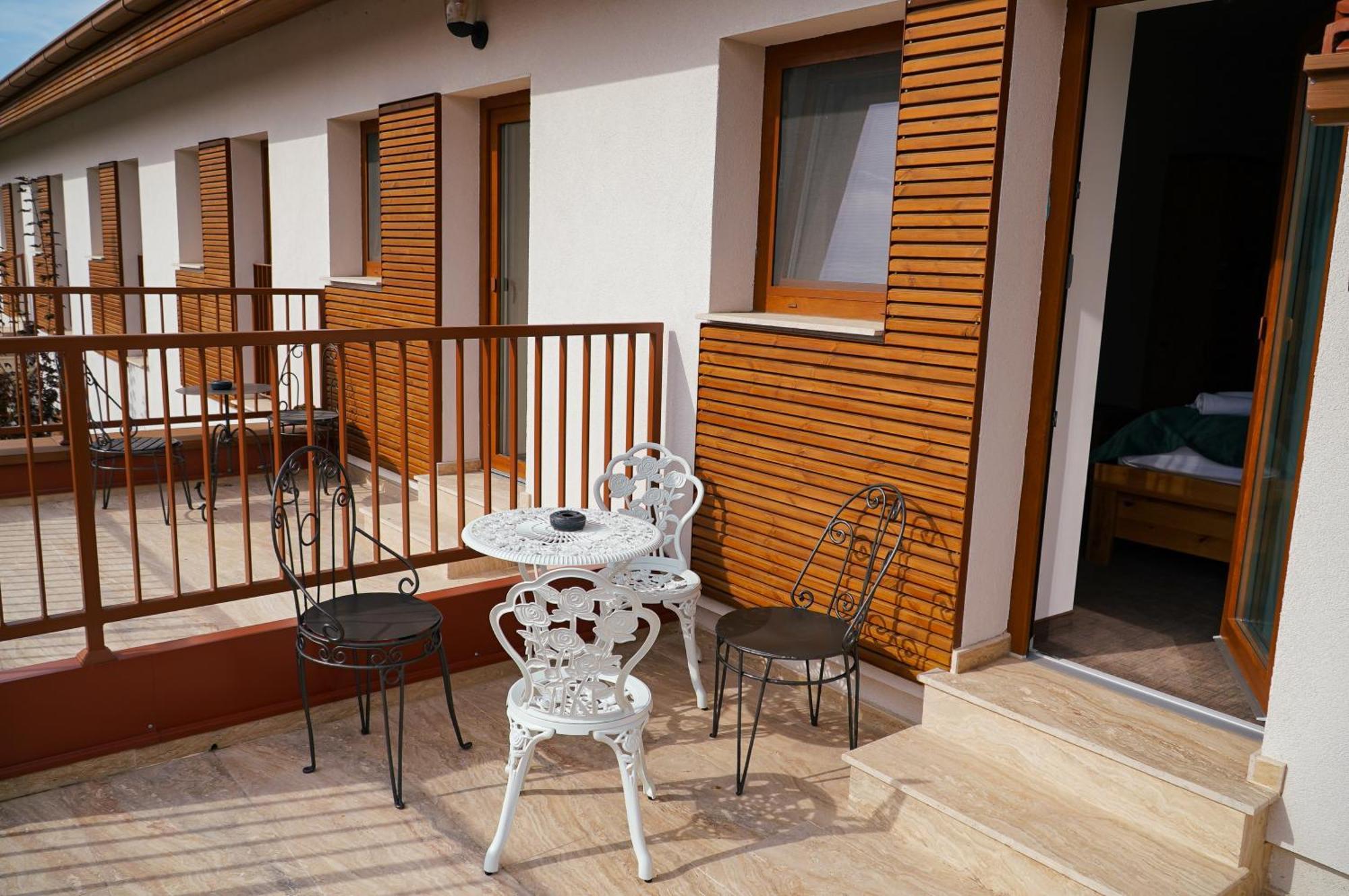 Paleus Resort Exterior photo